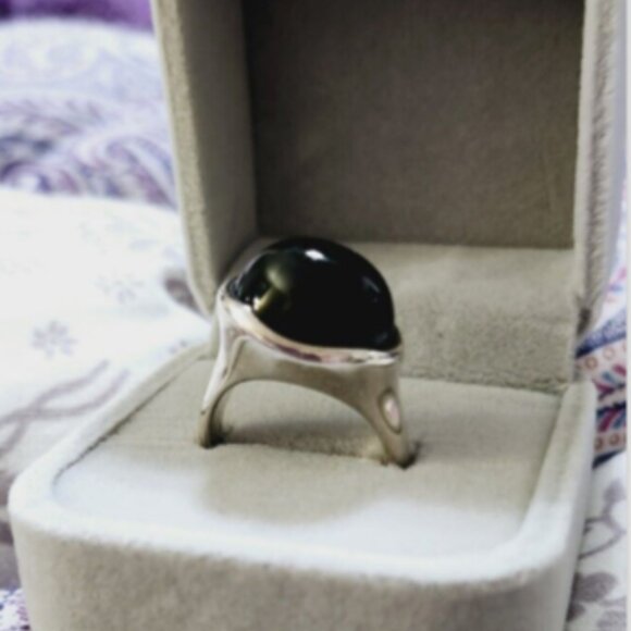 Tiffany & Co Elsa Peretti Black Jade Ring Sizable 8 Pouch & Box - Picture 2 of 7